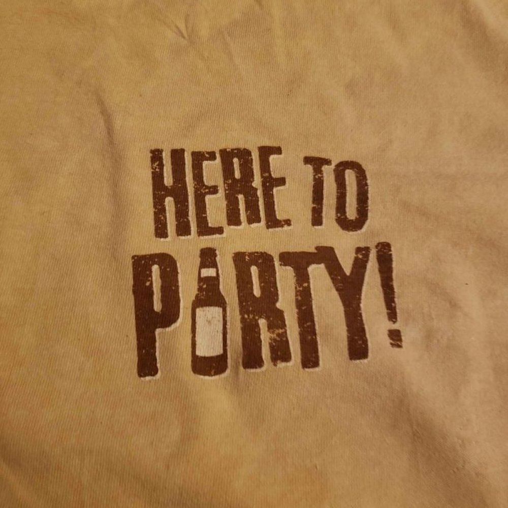 Here To Party Funny Graphic T-Shirt L